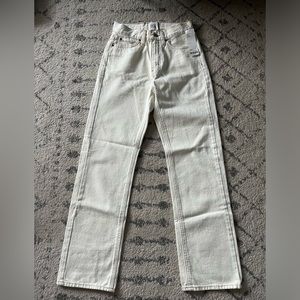 BDG Cowboy Jeans- White